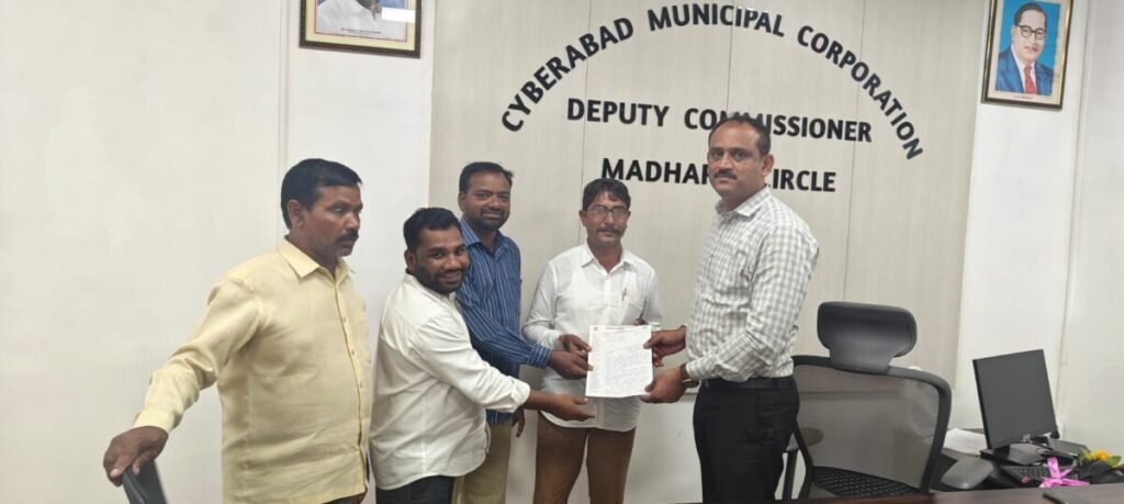 నడిగడ్డ తాండలో సమస్యలు పరిష్కరించండి