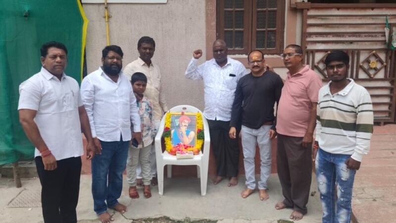 ప్రజా వీరుడు పండుగ సాయన్నకు ఘన నివాళి