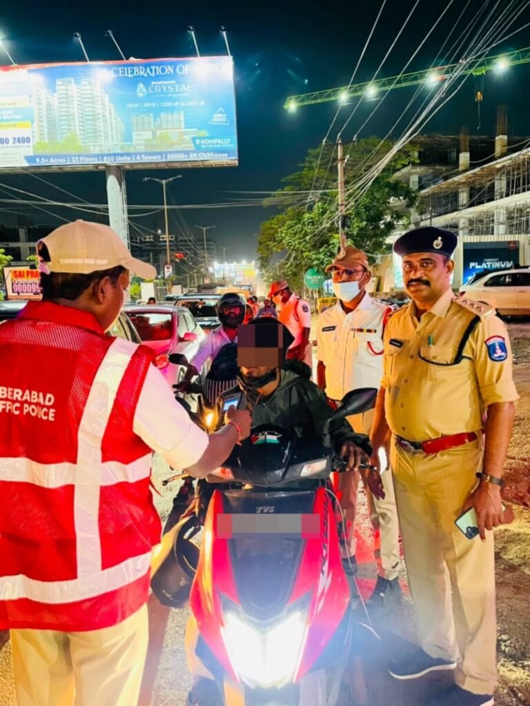సైబరాబాద్‌లో వీకెండ్‌ డ్రంక్‌ అండ్‌ డ్రైవ్‌.. 311 మందిపై కేసులు