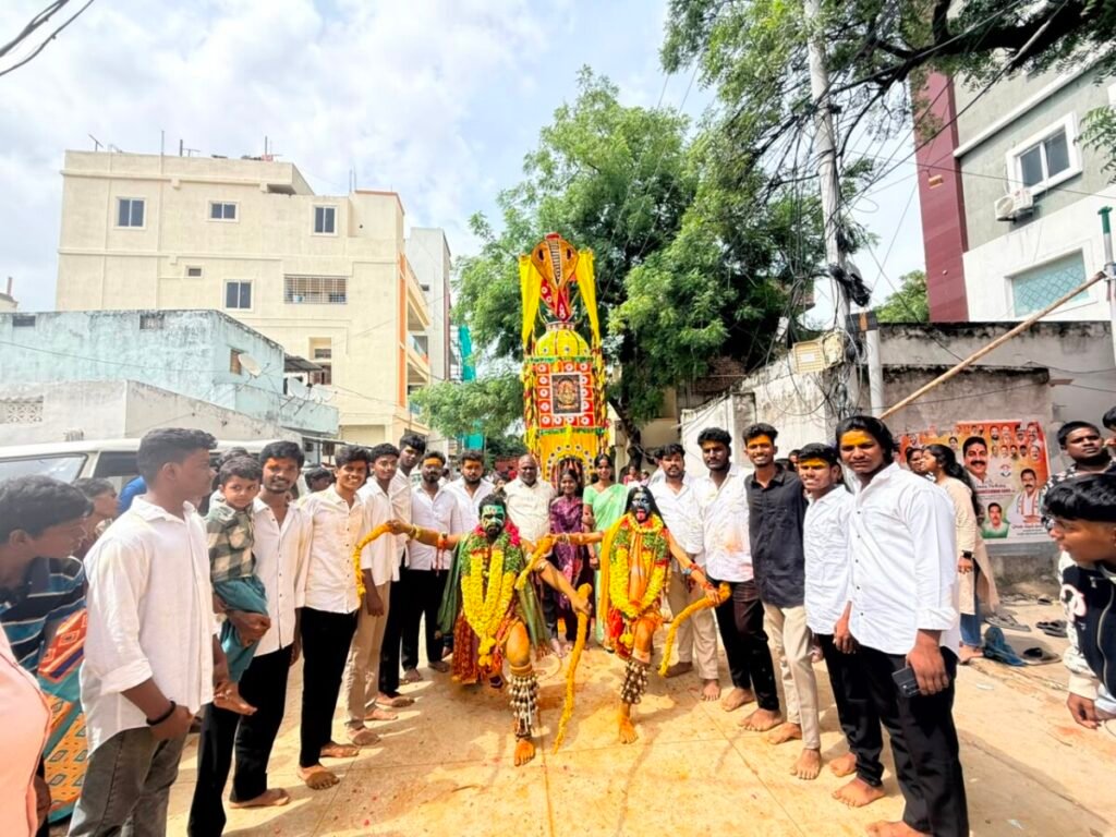 శాంతినగర్‌లో ఘనంగా బోనాల వేడుకలు