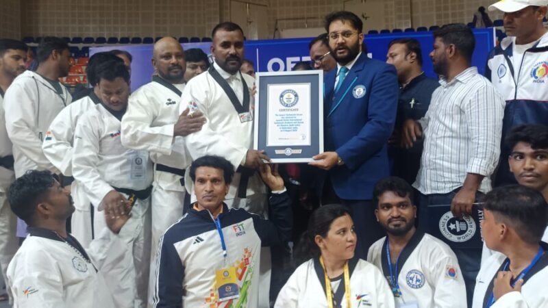 గచ్చిబౌలి గర్జించింది.. గిన్నిస్‌ మోగింది!
